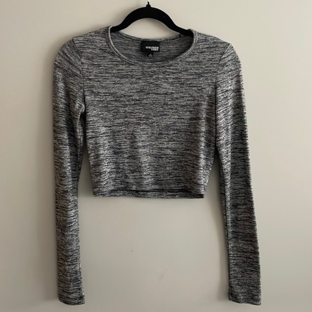 Aritzia || Wilfred Free Grey Black Longsleeve Crop Sweater Top